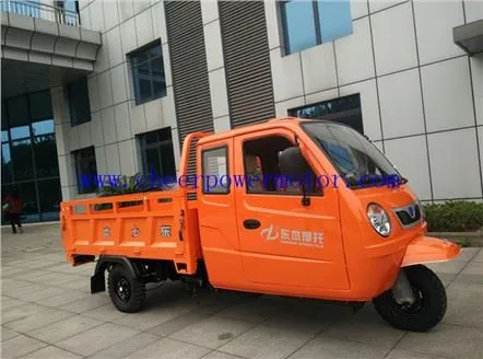 Nákladní tříkolka 200 ccm pro řízení kabinového auta